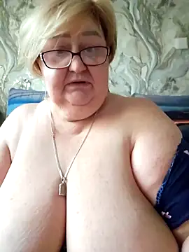 Snapshot of Awn290668 chatting on November 5, 5:54 am Awn290668 online show from November 5, 5:54 am