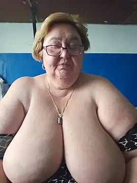Snapshot of Awn290668 chatting on July 1, 2:45 am Awn290668 online show from July 1, 2:45 am
