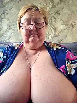 Awn290668 online show from April 4, 11:50 am