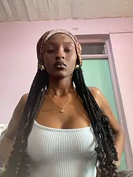 Snapshot of Tee_babygirl1 chatting on February 13, 10:44 am Tee babygirl1 online show from February 13, 10:44 am