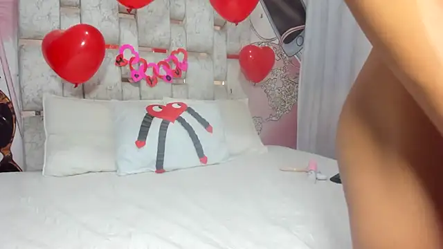EMMA SWEETT1 online show from February 16, 3:38 pm