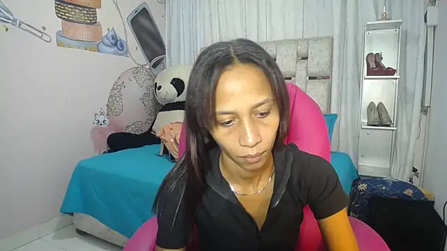 EMMA SWEETT1 online show from November 15, 6:34 pm