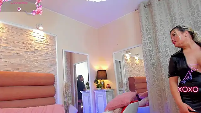 ArianaCroft online show from March 31, 6:48 am