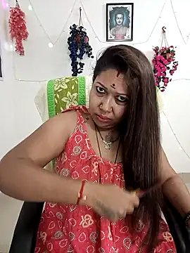 YOUR LOVELY-40 online show from March 31, 12:07 pm