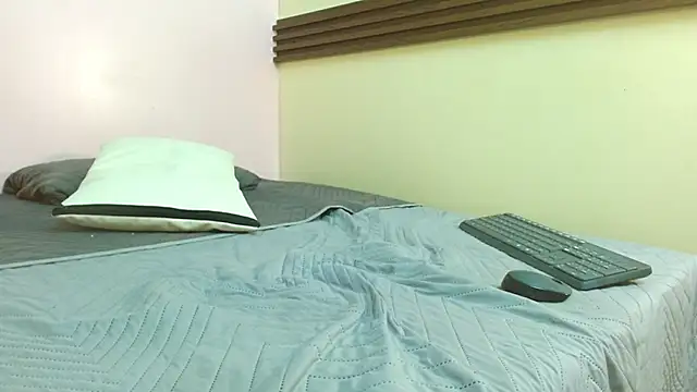 Thiago Summers online show from January 13, 4:44 pm