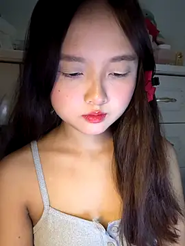 Alice1818 online show from September 19, 8:40 am