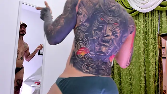 Snapshot of dilan_scootk_ chatting on September 19, 6:23 pm dilan scootk online show from September 19, 6:23 pm