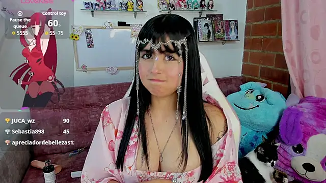 Snapshot of naoko_kirino chatting on February 3, 6:22 am naoko kirino online show from February 3, 6:22 am