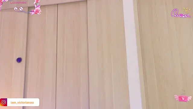 VictoriaRoss1 online show from March 13, 3:55 am