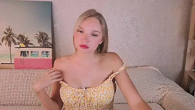 BoysLoveBlondee online show from September 23, 6:31 am