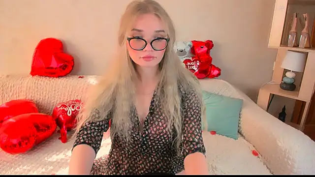 BoysLoveBlondee online show from February 17, 11:02 am