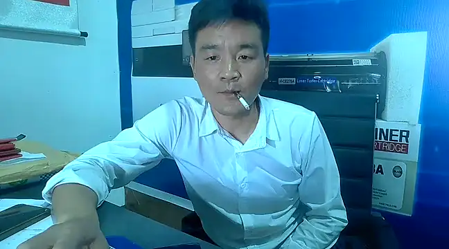 kisstoyousoon2024 online show from March 15, 9:19 am