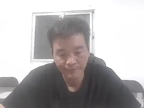 kisstoyousoon2024 online show from November 18, 8:12 pm