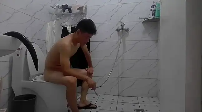 kisstoyousoon2024 online show from March 11, 7:58 pm