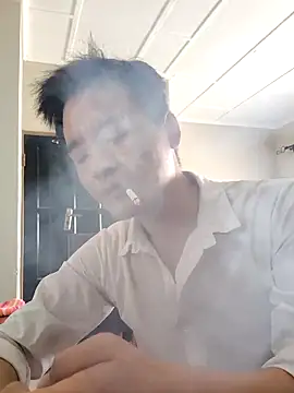 kisstoyousoon2024 online show from November 4, 10:30 am