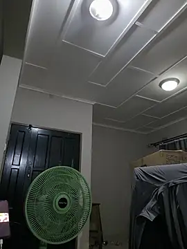 kisstoyousoon2024 online show from December 4, 9:14 pm