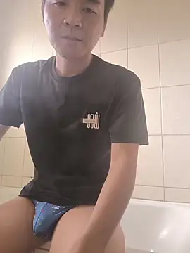 kisstoyousoon2024 online show from December 15, 12:22 pm