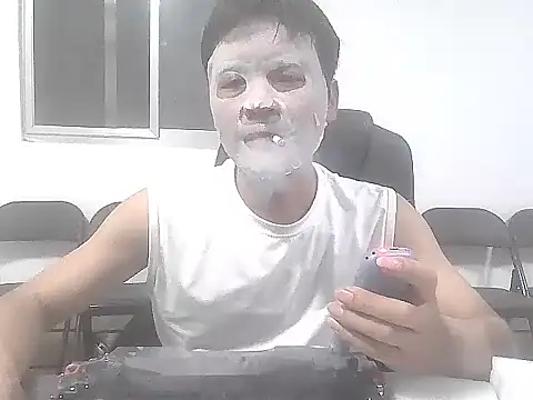 kisstoyousoon2024 online show from December 3, 8:19 pm