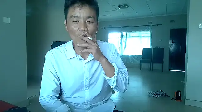 kisstoyousoon2024 online show from March 15, 12:34 pm