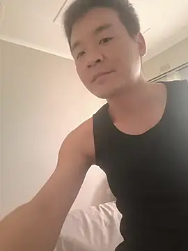 kisstoyousoon2024 online show from November 7, 12:21 pm