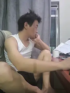 kisstoyousoon2024 online show from January 7, 6:46 pm