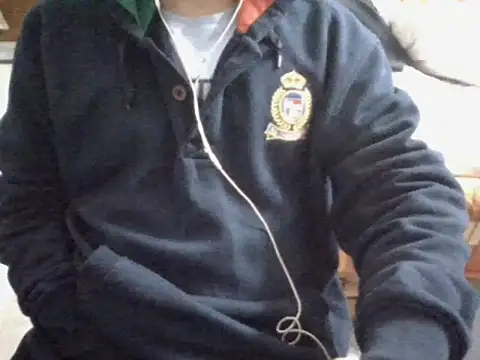 Snapshot of raka120294 chatting on January 8, 6:09 pm raka120294 online show from January 8, 6:09 pm