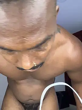 Snapshot of Destrozador415 chatting on May 28, 10:48 pm Destrozador415 online show from May 28, 10:48 pm