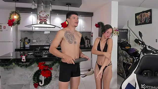 vicky wendy hot sexx online show from December 22, 6:35 am