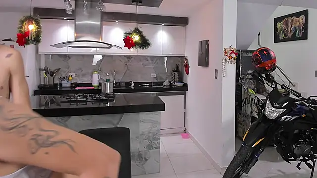 vicky wendy hot sexx online show from February 14, 5:29 am