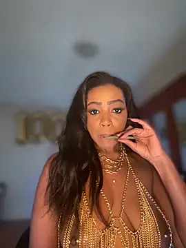 Snapshot of Blazerina chatting on November 5, 6:16 am Blazerina online show from November 5, 6:16 am