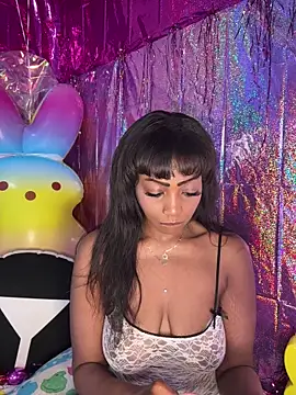 Blazerina online show from April 4, 7:09 pm