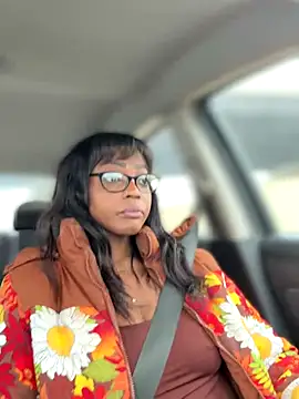 Snapshot of Blazerina chatting on November 19, 6:30 pm Blazerina online show from November 19, 6:30 pm