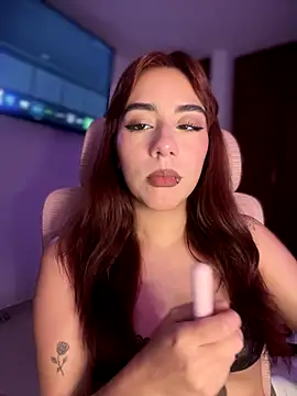 Snapshot of veronicaapink chatting on October 22, 10:52 pm veronicaapink online show from October 22, 10:52 pm