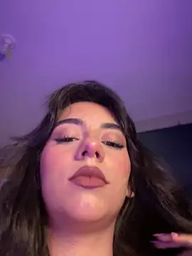 Snapshot of veronicaapink chatting on February 28, 11:12 pm veronicaapink online show from February 28, 11:12 pm