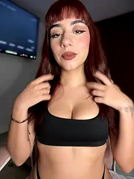 Snapshot of veronicaapink chatting on October 6, 10:43 pm veronicaapink online show from October 6, 10:43 pm