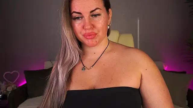 KiraCandyS online show from June 13, 8:07 pm
