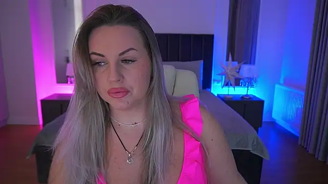 KiraCandyS online show from March 3, 10:17 pm