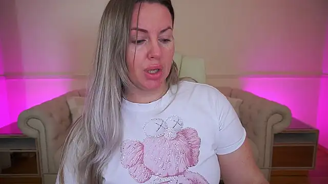 KiraCandyS online show from March 31, 8:22 pm