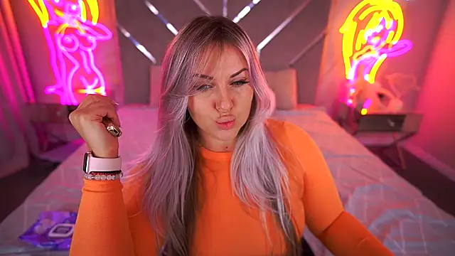 KiraCandyS online show from September 21, 8:03 pm