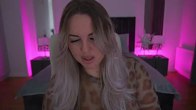 KiraCandyS online show from February 19, 10:07 pm