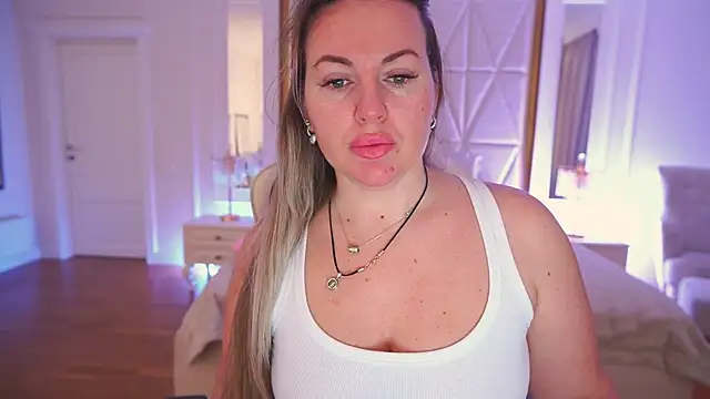 KiraCandyS online show from February 16, 2:54 am