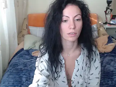 Emmatoo online show from November 15, 8:40 am