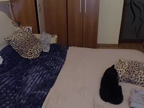 Emmatoo online show from December 21, 12:40 pm