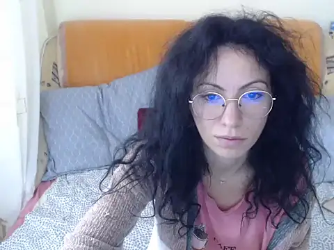 Emmatoo online show from October 31, 9:06 am