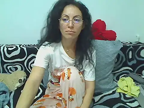 Emmatoo online show from April 11, 3:47 am