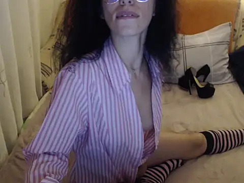 Emmatoo online show from November 16, 10:57 pm