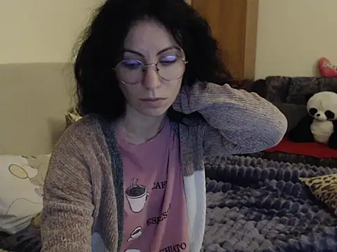 Snapshot of Emmatoo chatting on February 5, 5:14 am Emmatoo online show from February 5, 5:14 am