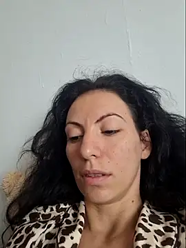 Emmatoo online show from April 2, 7:15 am