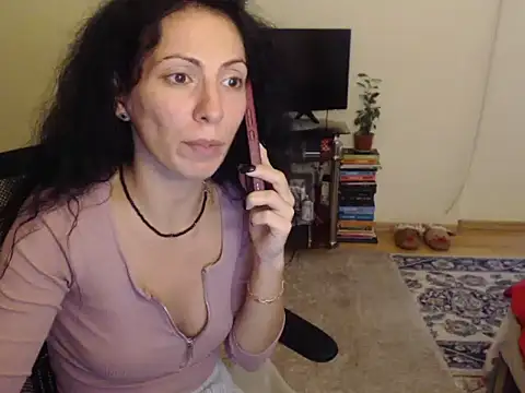 Snapshot of Emmatoo chatting on October 18, 2:52 pm Emmatoo online show from October 18, 2:52 pm