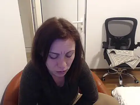 Emmatoo online show from March 19, 9:59 pm